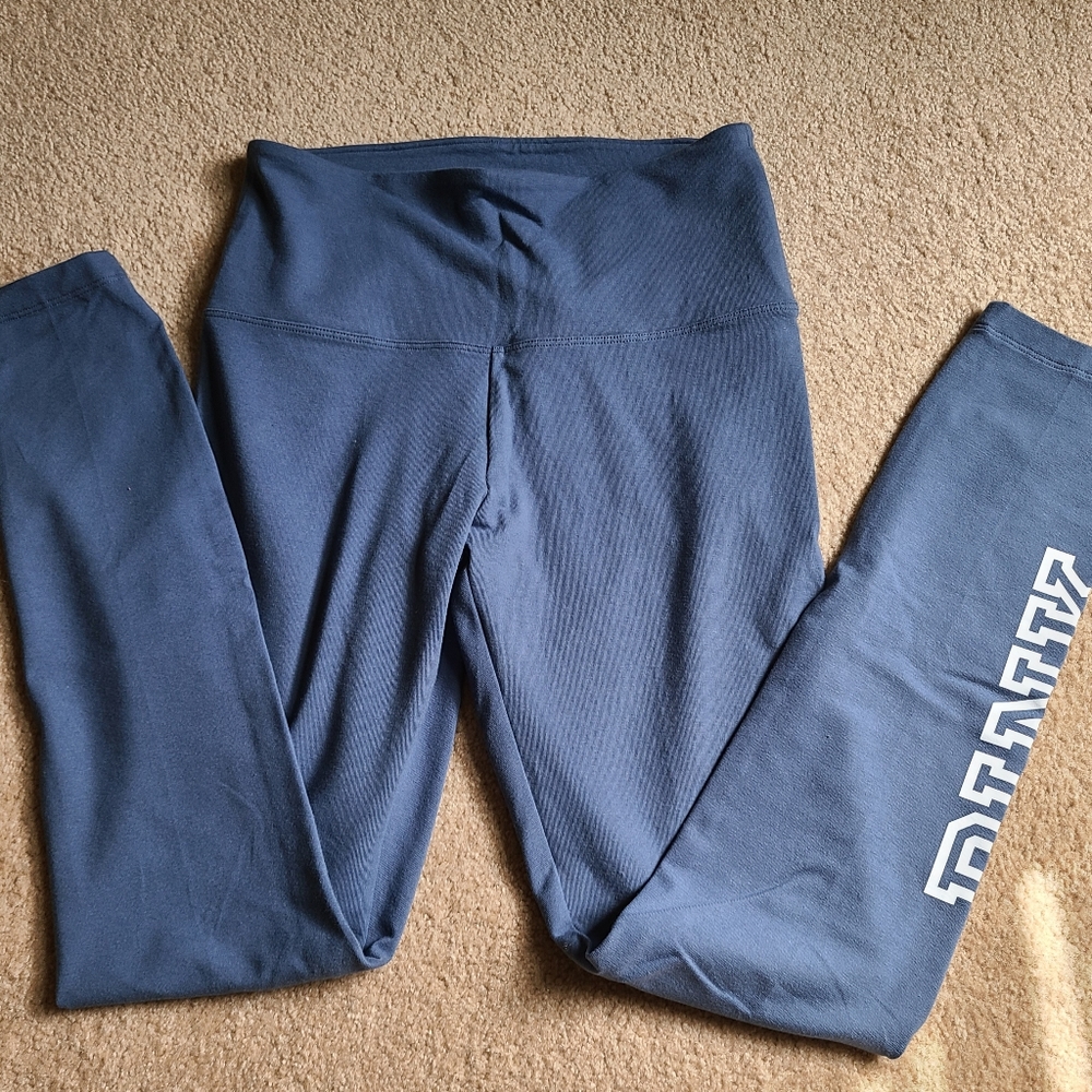 Pink cotton blue leggings